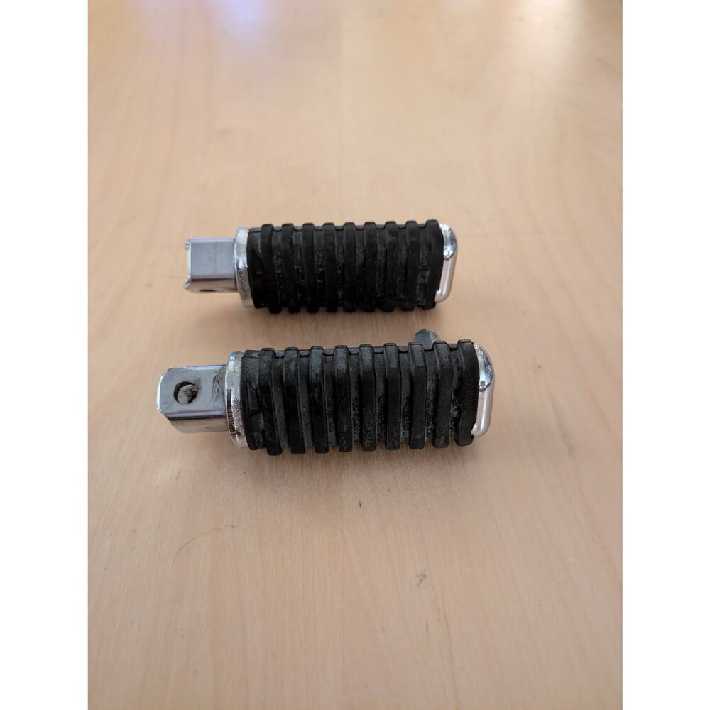 🦃2003 Honda Shadow Spirit 750 Stock Pegs